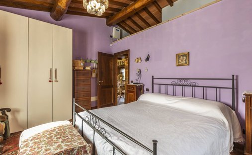 Castle for Sale in Castiglione d'Orcia, Tuscany, Italy