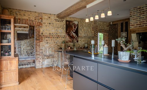 Castle for Sale in Pont-l'Évêque, Normandy, France