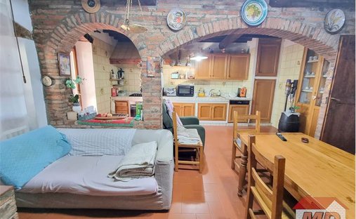 Castle for Sale in Montespertoli, Tuscany, Italy