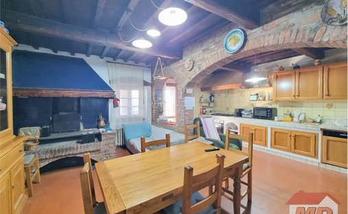 Castle for Sale in Montespertoli, Tuscany, Italy