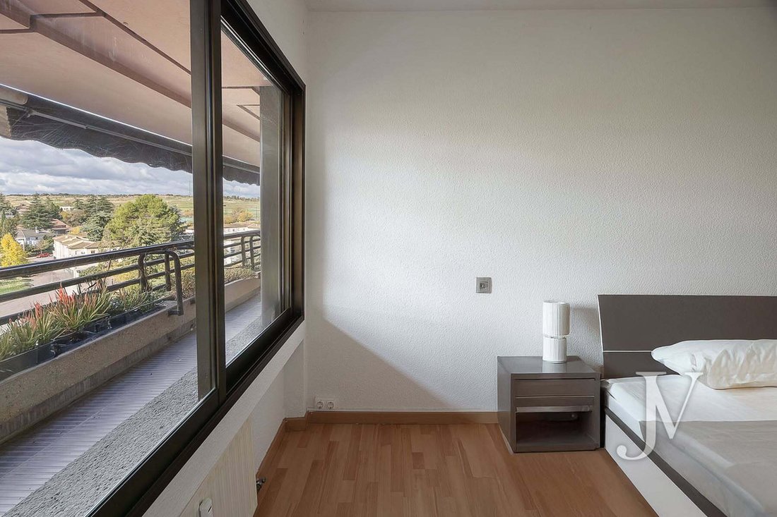 Apartment in Fuencarral-El Pardo, Madrid, Spain 4 - 16662088