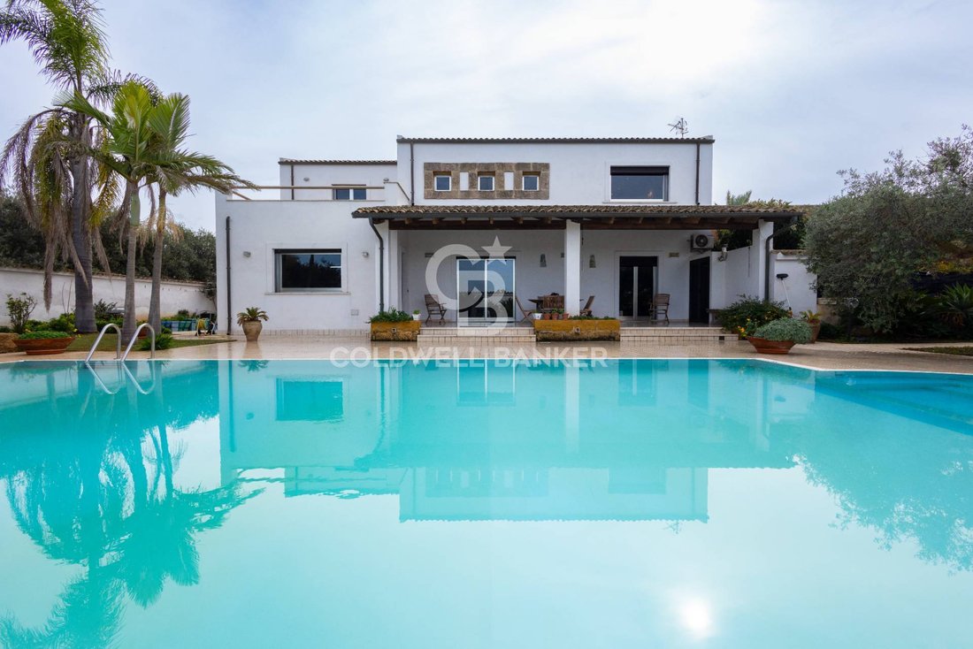 Villa in Petrosino, Sicily, Italy 2 - 16664573
