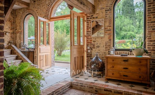 Castle for Sale in Pont-l'Évêque, Normandy, France