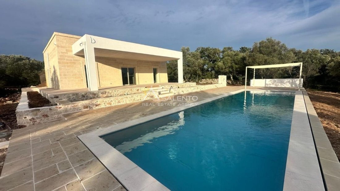 Villa in Ludovico Street - Corso Umberto I - Vittorio Emanuele Street, Ostuni, Apulia 2 - 16663272