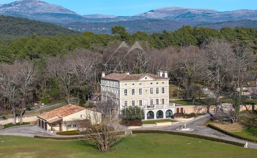 Estate in Fayence, Provence-Alpes-Côte d'Azur, France 1
