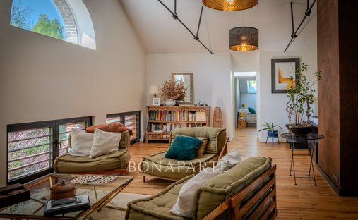 Castle for Sale in Pont-l'Évêque, Normandy, France