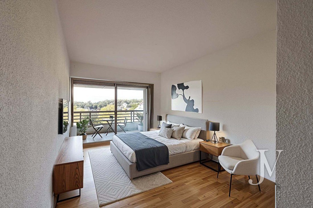 Apartment in Fuencarral-El Pardo, Madrid, Spain 3 - 16662088