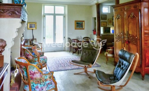 2h From Paris, In The Heart Of The Pays D’auge Area. A Listed 16th /18th Century Chateau Set In Abou