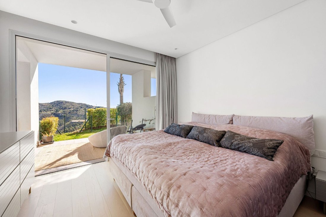 Apartment in Benahavis, Andalusia, Spain 3 - 16661904