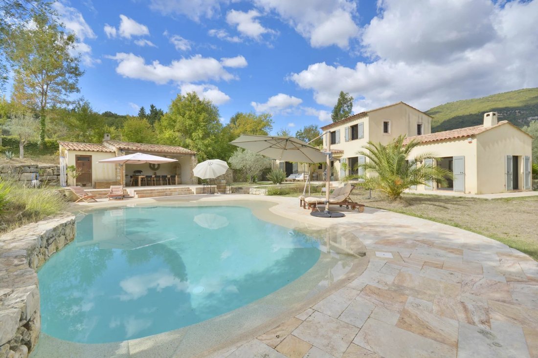 Villa in Valbonne, Provence-Alpes-Côte d'Azur, France 2 - 16662061