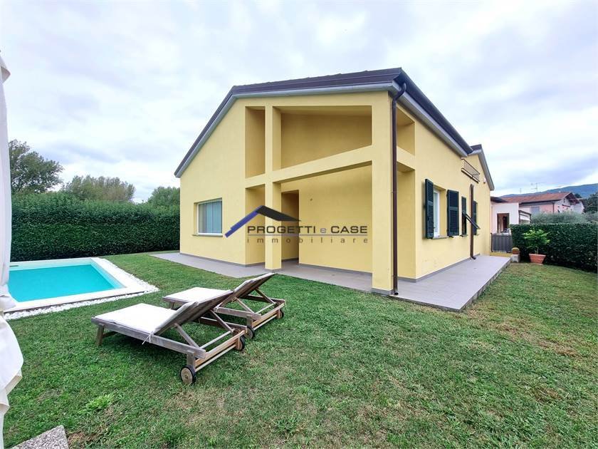 Villa in Center, Sarzana, Liguria 1 - 16661408