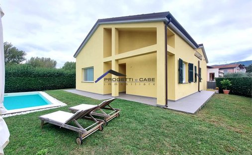 Villa in Center, Sarzana, Liguria 1