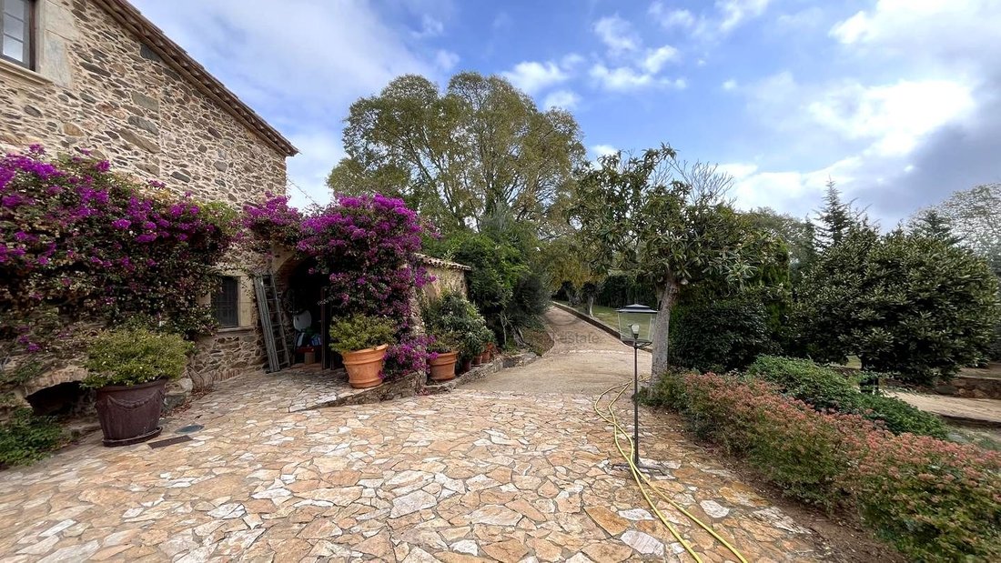 Villa in Vall-llobrega, Catalonia, Spain 2 - 13981717