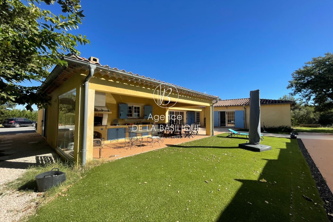Villa in Ollieres, Provence-Alpes-Côte d'Azur, France 2 - 16662116