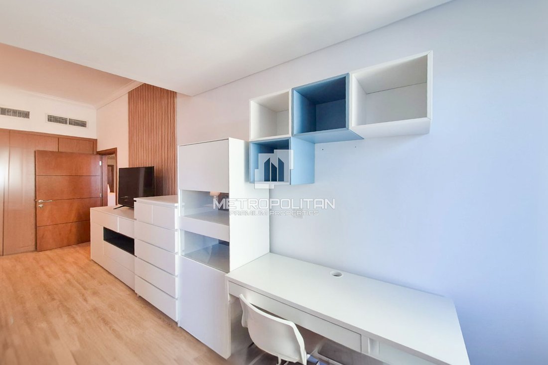 Apartment in Dubai Marina / Marsa Dubai, Dubai, United Arab Emirates 5 - 16662497