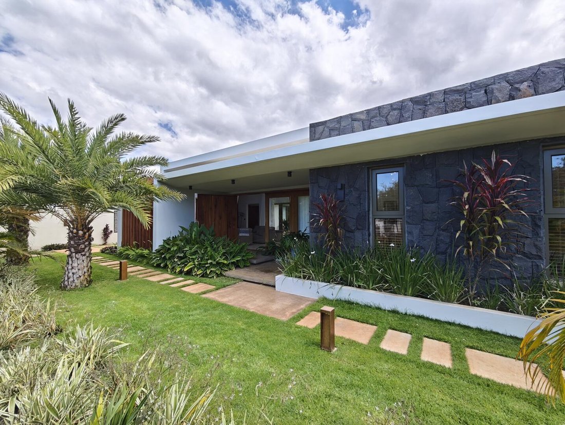House in Pointe aux Piments, Mauritius 2 - 16665914