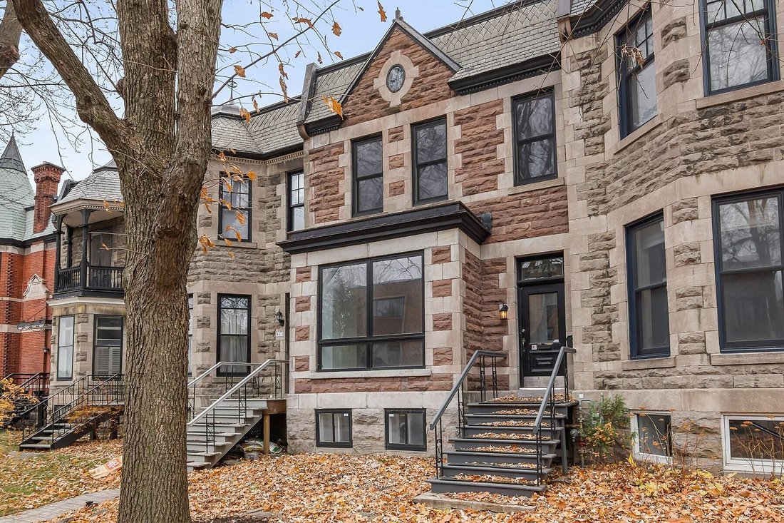 House in Westmount, Quebec, Canada 1 - 16664023