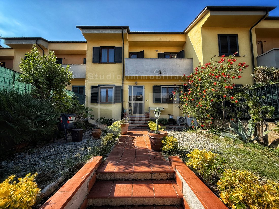 Villa in Hills, Livorno, Tuscany 1 - 16663416