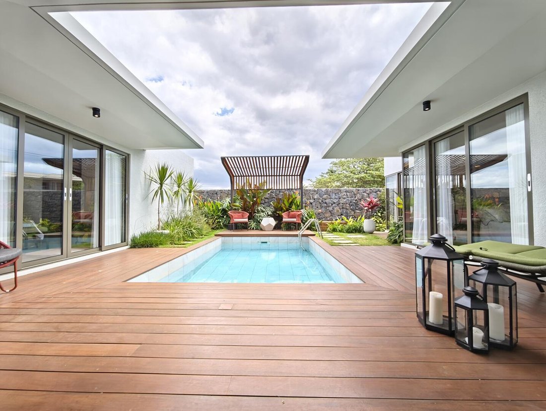 House in Pointe aux Piments, Mauritius 1 - 16665914