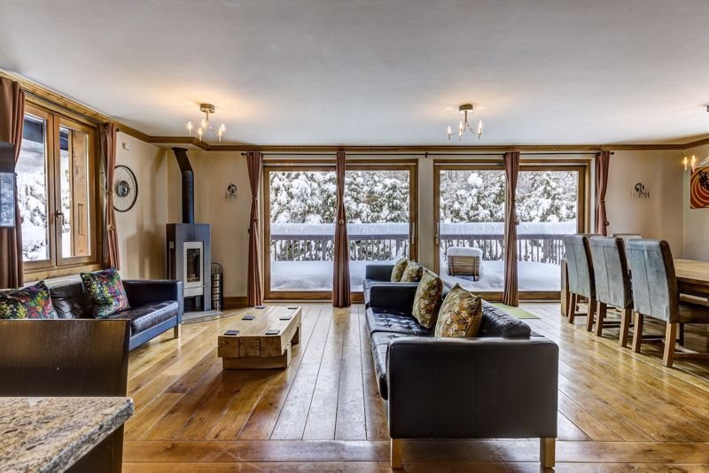 Estate in Les Houches, Auvergne-Rhône-Alpes, France 2 - 16664014