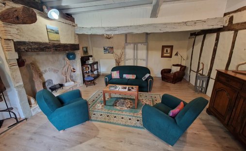 The Aristocratic Chateau Of Beechwood