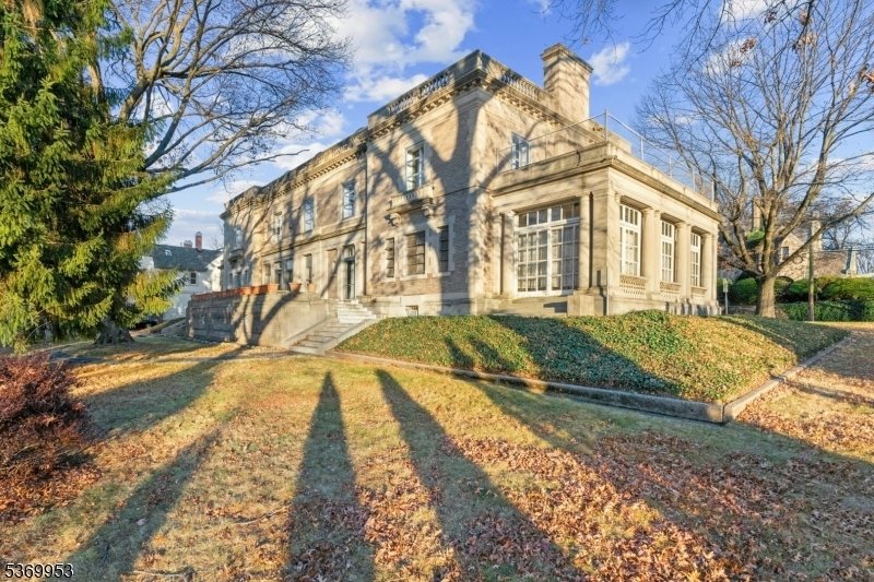 House in Newark, New Jersey, United States 1 - 16662914