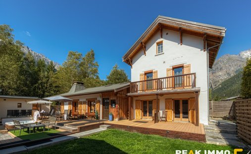 Chalet in Chamonix-Mont-Blanc, Auvergne-Rhône-Alpes, France 1