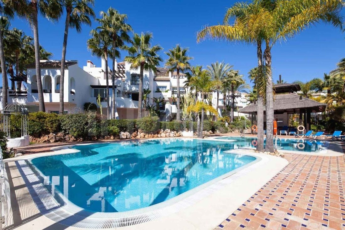 Penthouse à Puerto Banús, Marbella, Espagne 3 - 16665962