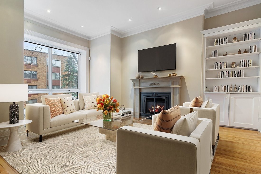 House in Westmount, Quebec, Canada 3 - 16664023