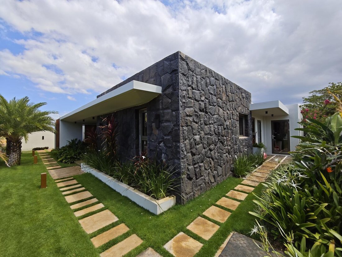House in Pointe aux Piments, Mauritius 3 - 16665914