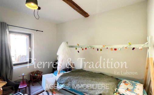 Beautiful Stone Property With Views And Pool