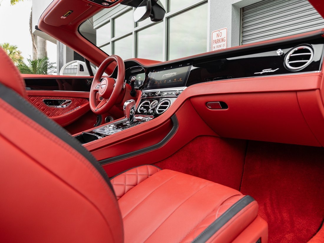 Cabriolet in Naples, FL 2 - 16661932