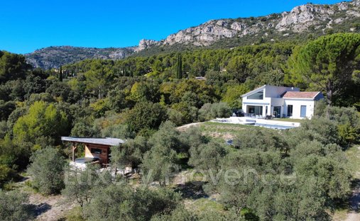Villa in Vauvenargues, Provence-Alpes-Côte d'Azur, France 1