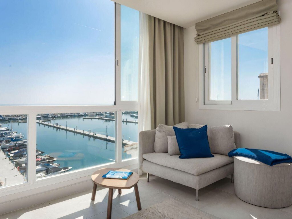 Apartment in Puerto Banus, Marbella, Spain 4 - 16663853