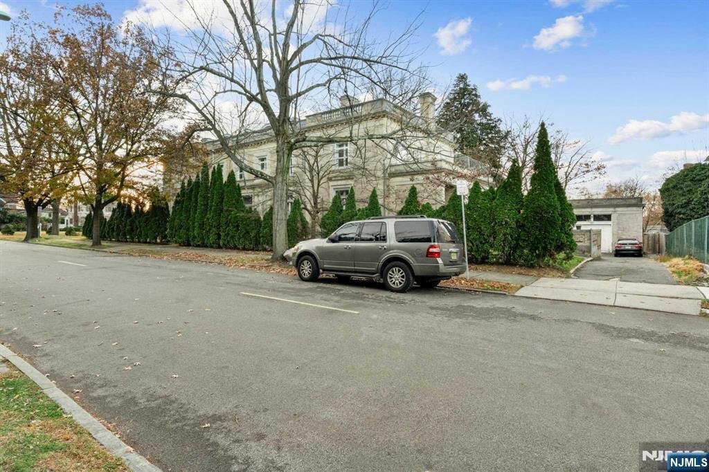 House in Newark, New Jersey, United States 3 - 16663179
