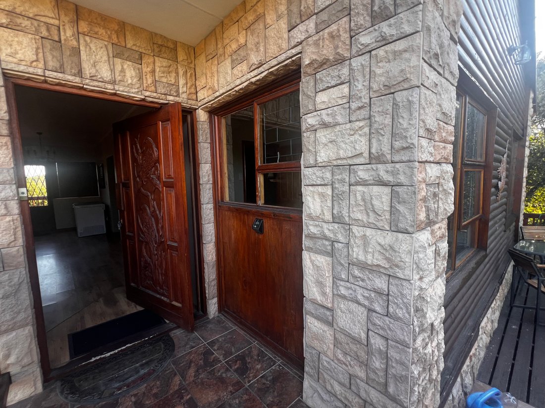 House in Gamtoos River Mouth, Eastern Cape, South Africa 1 - 16662563
