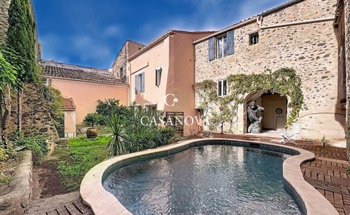 Castle for Sale in Pézenas, Occitanie, France