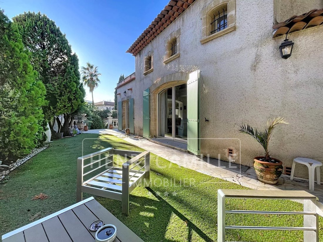 Villa in Vallergues, Cannes, France 2 - 16661520