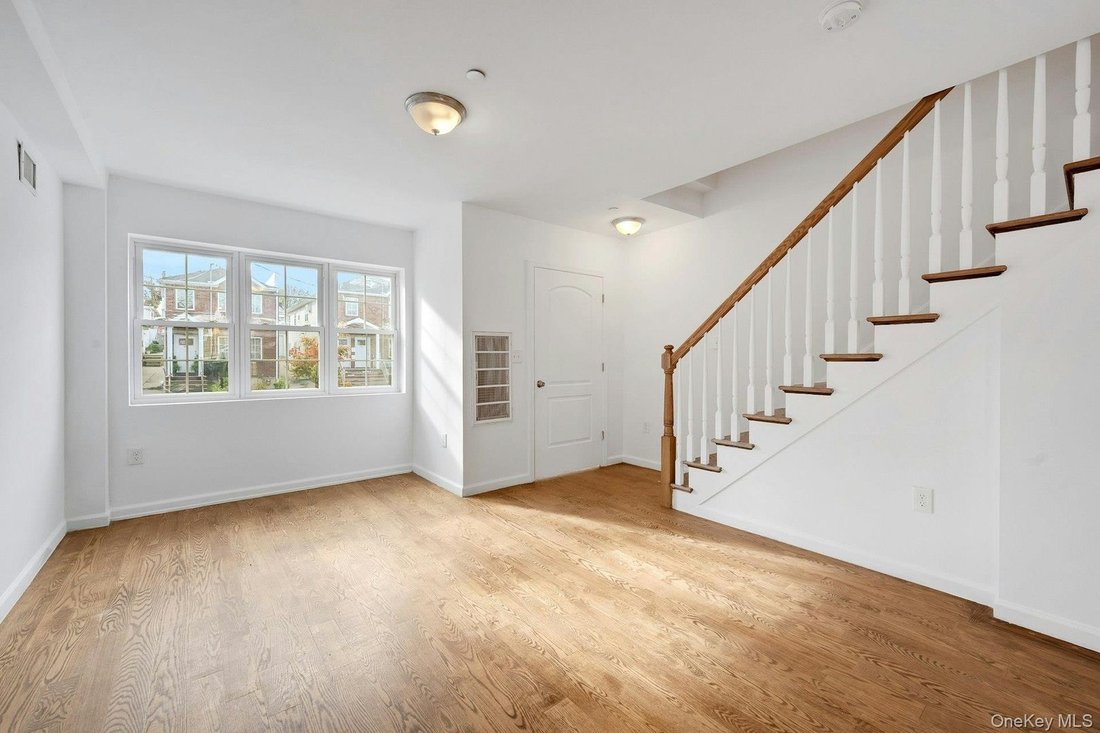 House in New York, New York, United States 4 - 16620897