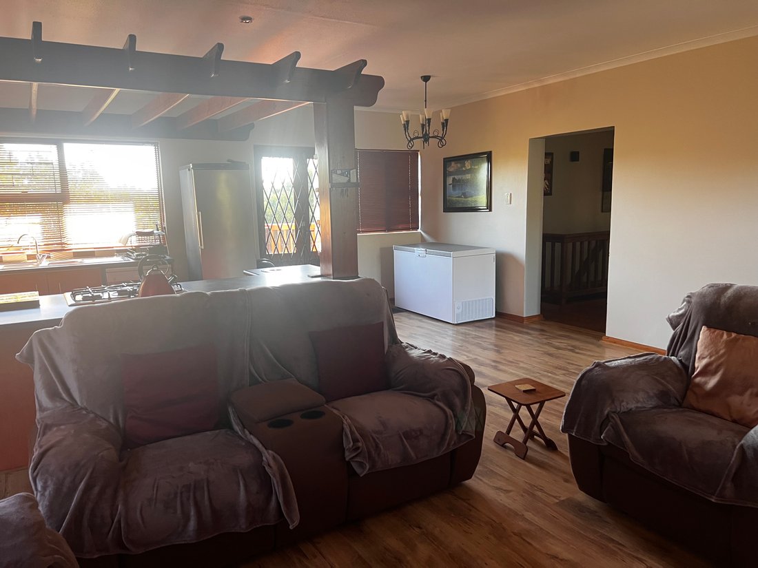 House in Gamtoos River Mouth, Eastern Cape, South Africa 3 - 16662563