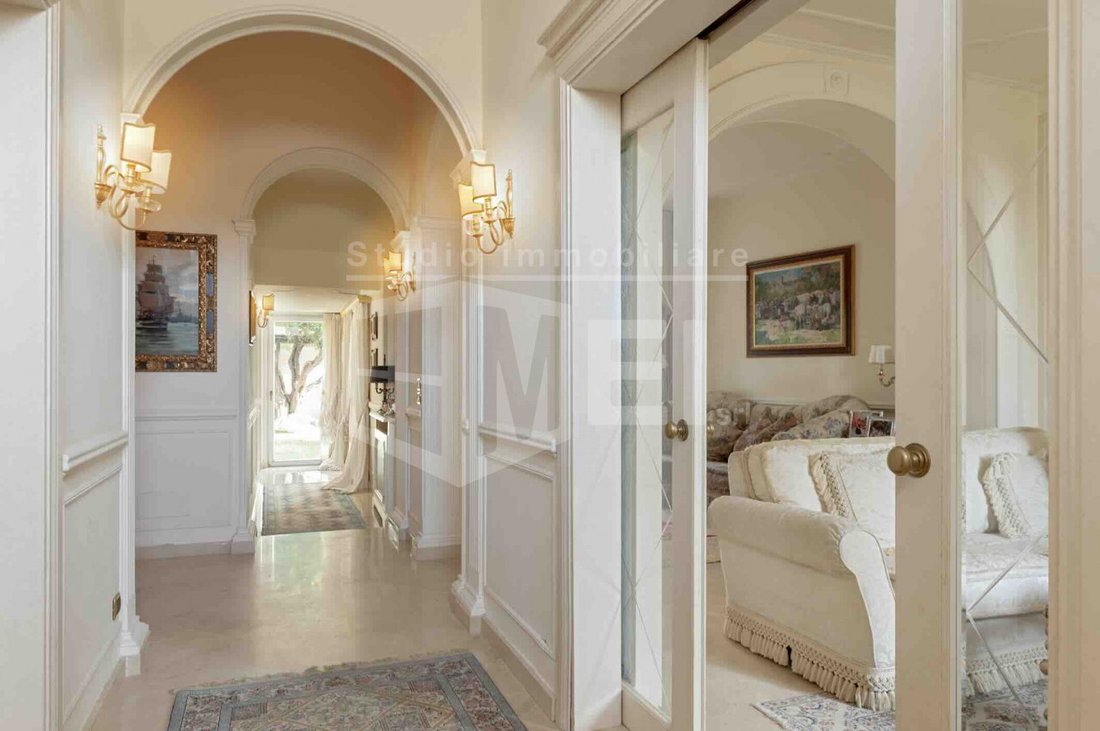 Villa in Hills, Livorno, Tuscany 4 - 16663407