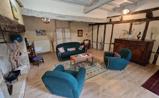 The Aristocratic Chateau Of Beechwood