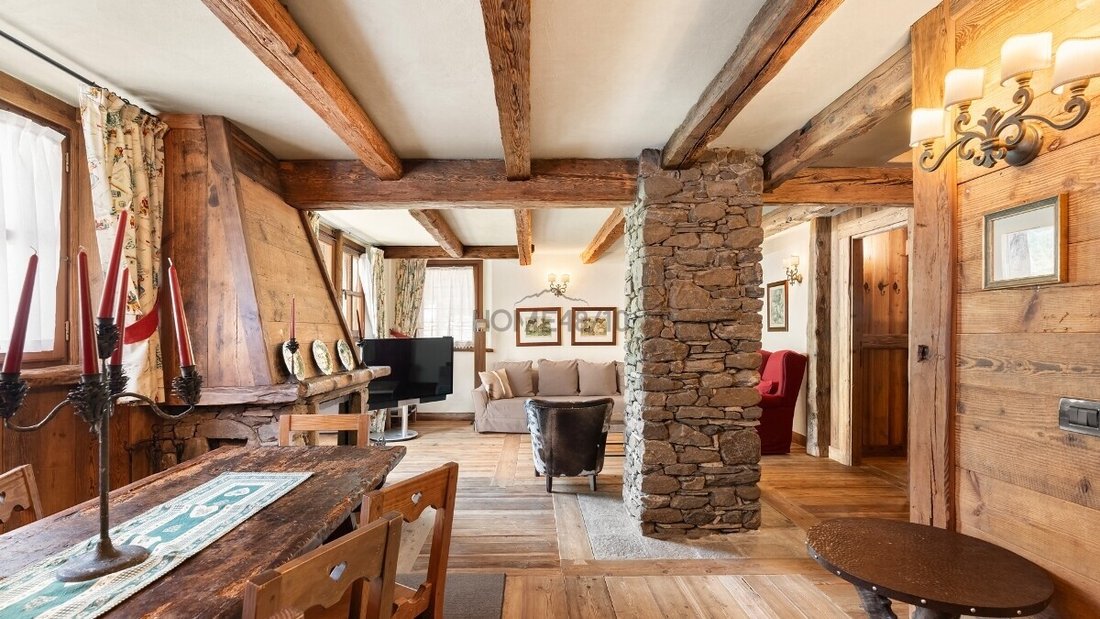 Chalet in Courmayeur, Aosta Valley / Vallée d'Aoste, Italy 4 - 16663346