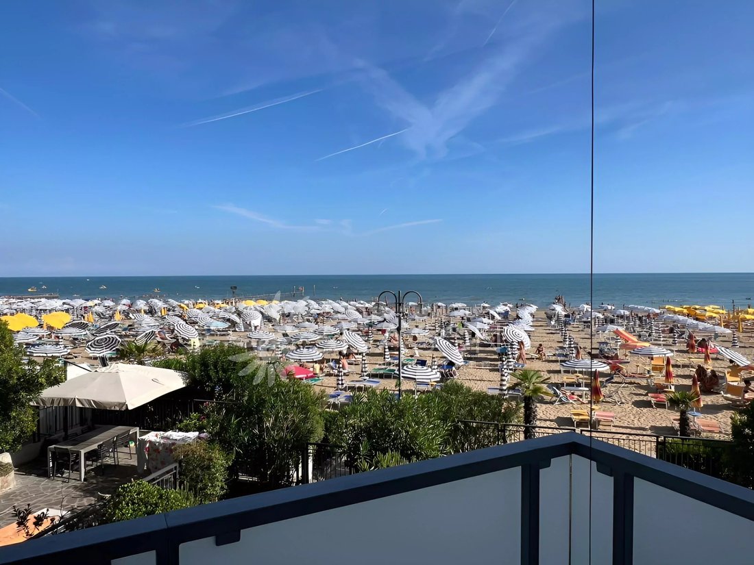 Apartment in Lido di Jesolo, Jesolo, Veneto 1 - 16662039