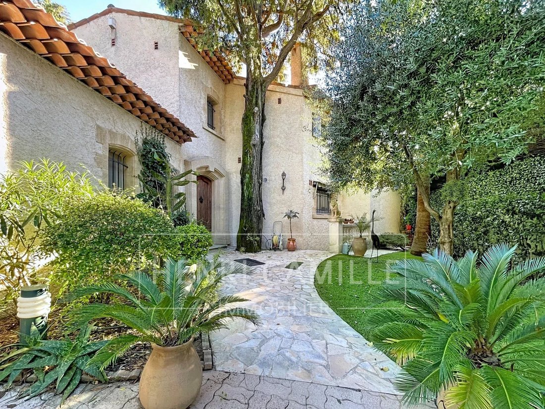 Villa in Vallergues, Cannes, France 1 - 16661520