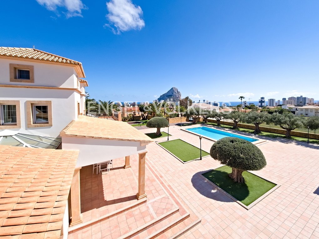 Villa in Calp / Calpe, Valencian Community, Spain 2 - 12777516