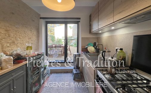 Beautiful Stone Property With Views And Pool