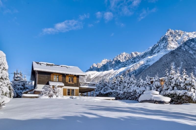 Estate in Les Houches, Auvergne-Rhône-Alpes, France 1 - 16664014