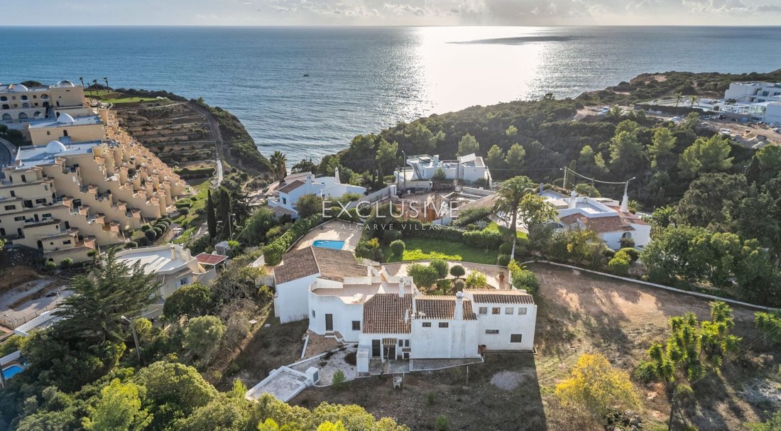 Villa in Carvoeiro, Algarve, Portugal 2 - 16661921