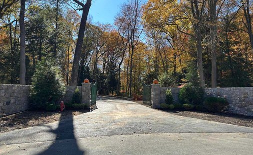 Land in New Canaan, Connecticut, United States 1